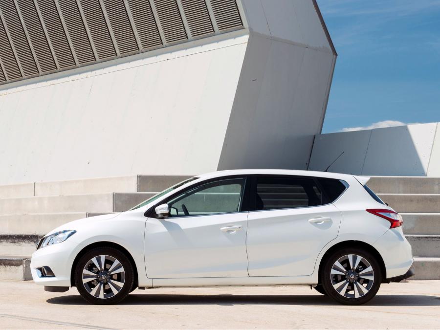  Nissan Pulsar 2015 года  (фото 28 из 33)